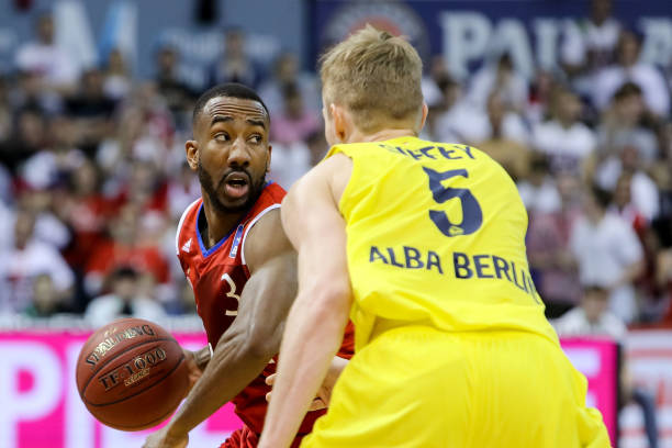 他的灵活脚 他的灵活脚