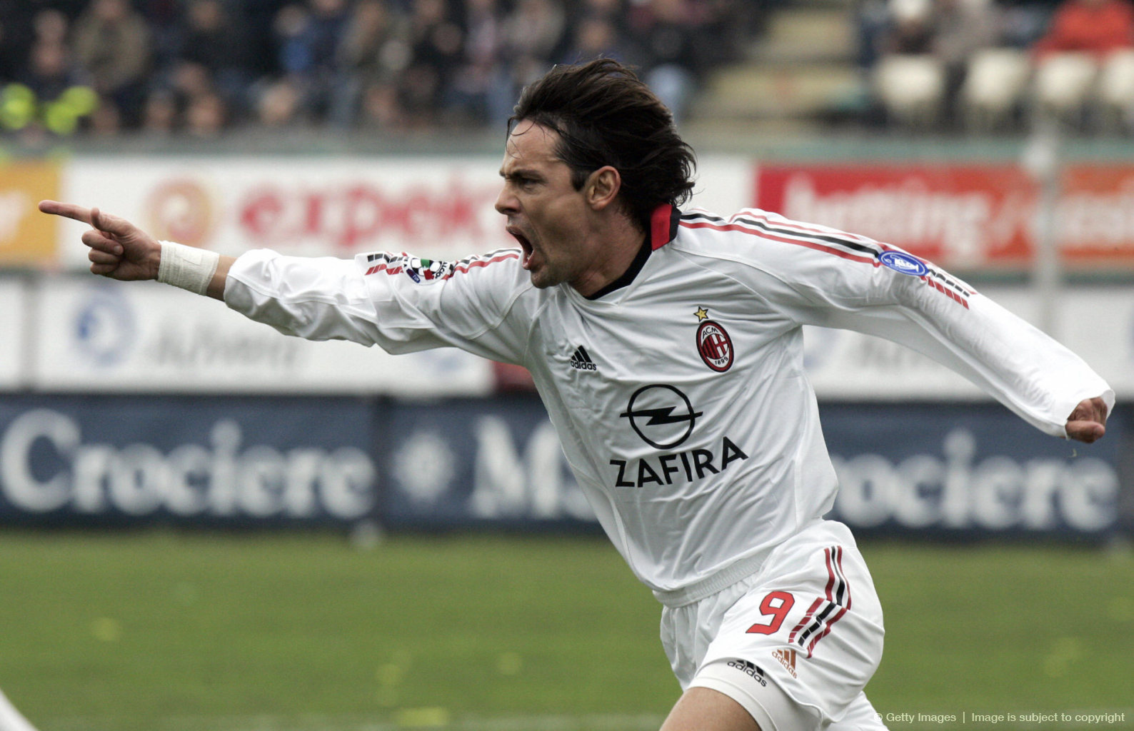 人们纷纷关 人们纷纷关